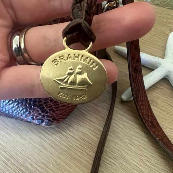 SOLD Brahmin Small Georgina Crossbody Purse - Picture 3 of 10